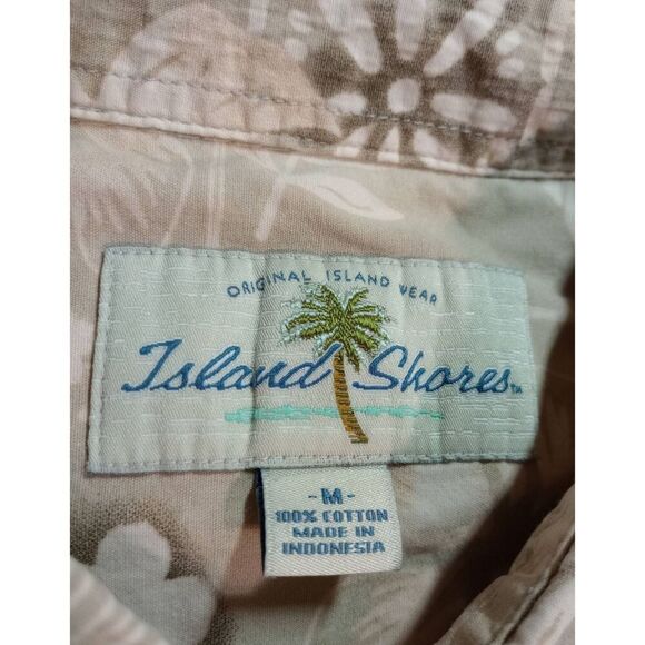 Island Shores Shirt Men's Medium Tan Button Front Short Sleeve Wooden Button Tro - Picture 5 of 6